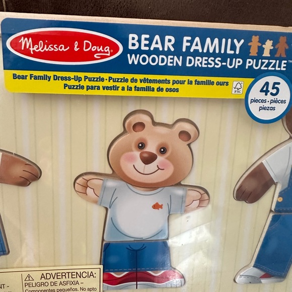 Melissa & Doug Bear Family Dress-Up Puzzle with Yellow and Blue - Picture 3 of 4